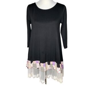 Alter’d State Lace & Ruffle 3/4 Sleeve Tunic